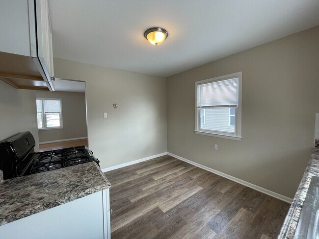 Building Photo - Villard Ave - 8129-31 W