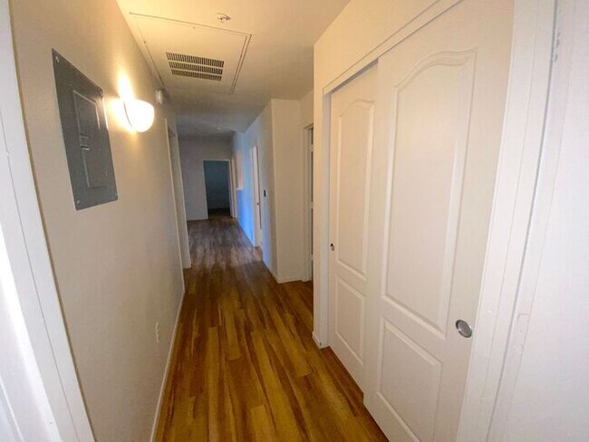 Building Photo - NW Reno Luxury 3 Bedroom Condo - Fitness Center, Pool, Club House