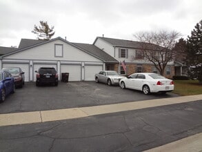 Building Photo - 220 Brett Cir