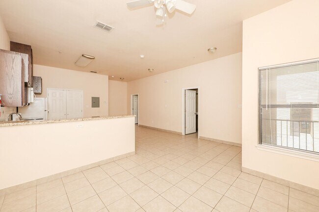 Building Photo - 2119 S Ejido Ave