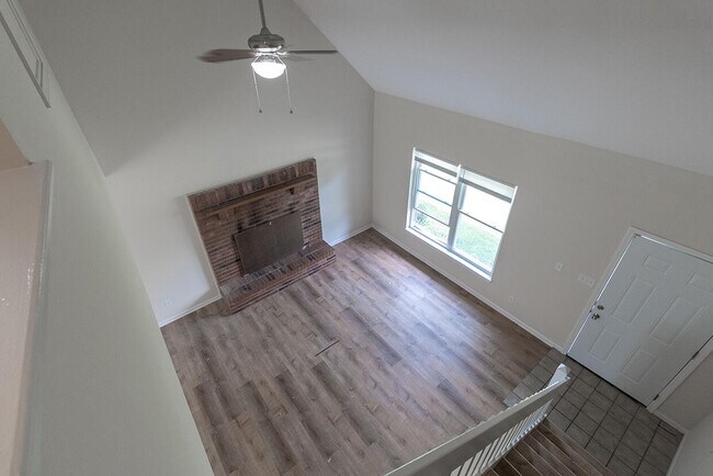 Building Photo - 1916 Mirtle Grove Ct