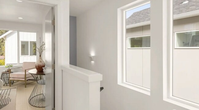 Building Photo - 911-B N 98th St