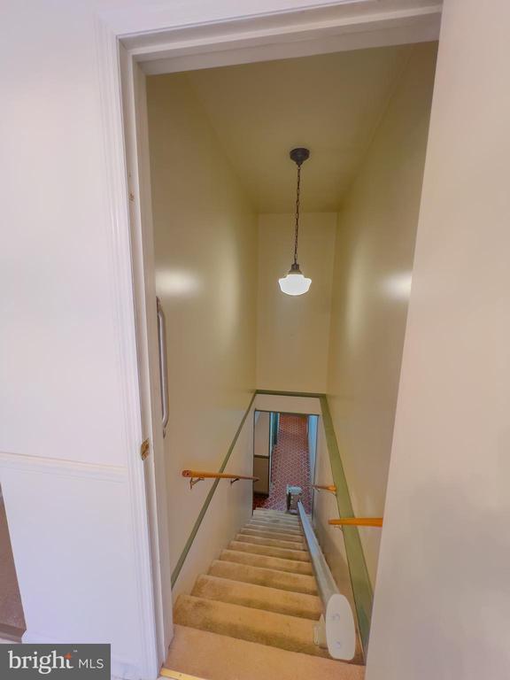 Building Photo - 194 Red Hill Rd