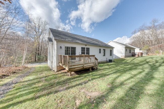 Building Photo - 43 Belvedere Dr