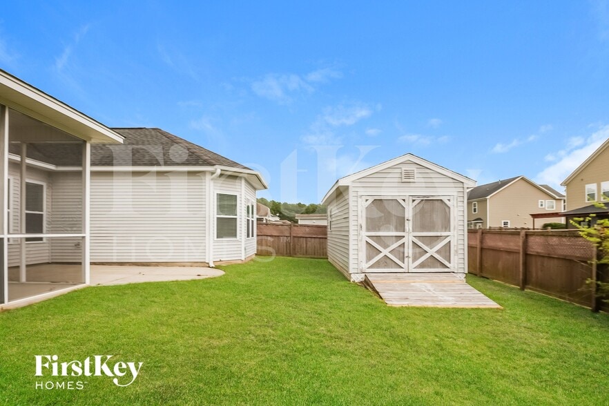 Building Photo - 215 Topsaw Ln