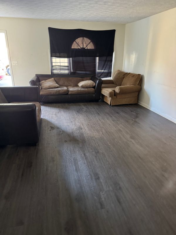 Building Photo - 1286 Sweet Pine Dr