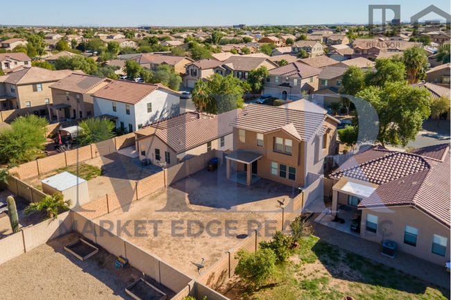 Building Photo - 3Bed/2.5Bath House at Honeycutt Ave/Hogene...