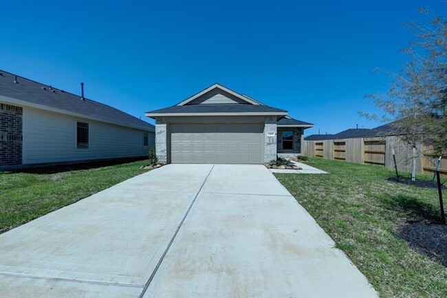Building Photo - 24110 Wandering Brk Dr
