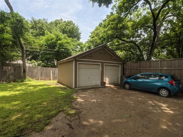 Building Photo - 6333 Goliad Ave