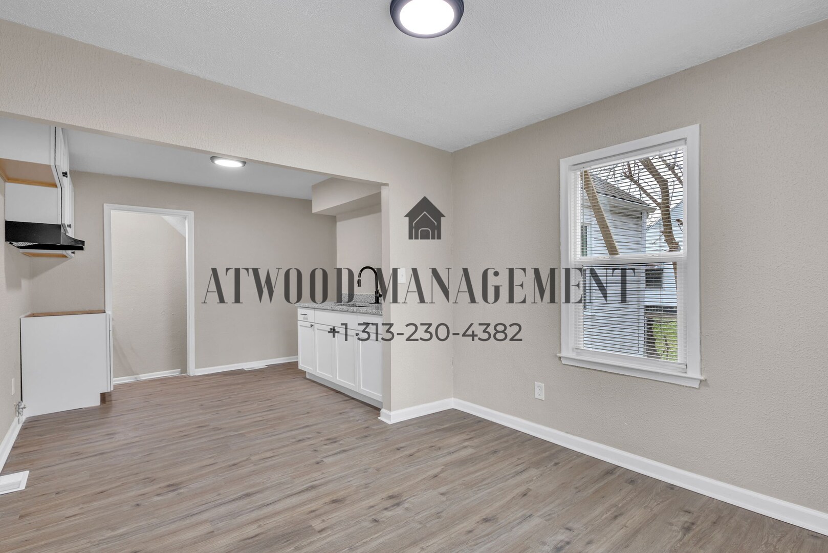 Building Photo - This beautifully updated 3-bedroom, 1-bath single-family home is ready for move-in!