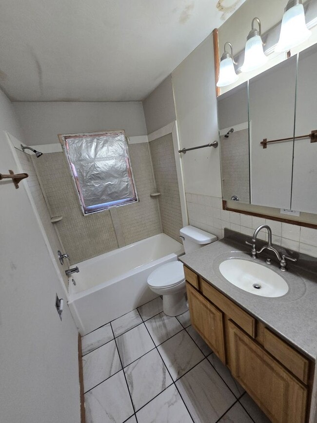 Building Photo - 2505 Andy Dr