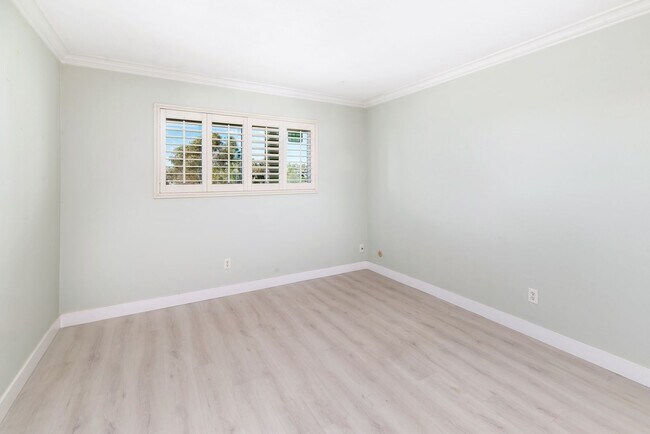 Building Photo - Beautiful Bankers Hill 2 bedroom condo