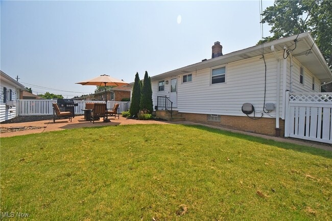 Building Photo - 37 E Meadowlawn Blvd