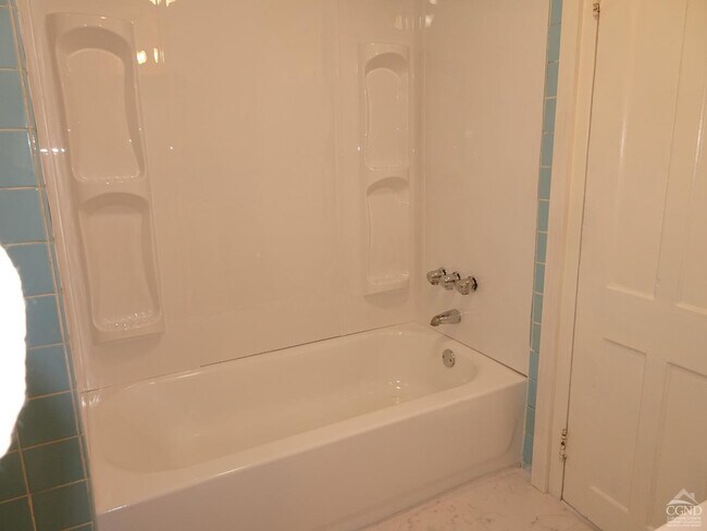 Building Photo - 167 NY-23