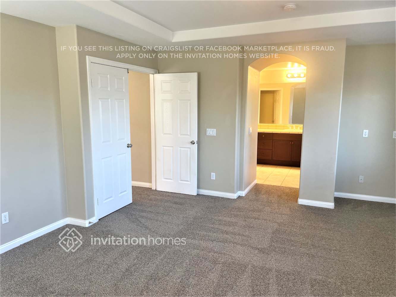 Building Photo - 12579 Chimney Rock Dr