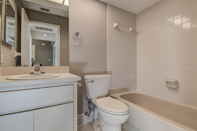Building Photo - 4752 Sunny Loop