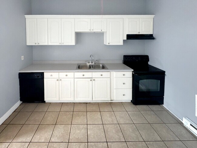 Building Photo - 1812 McCulloh St