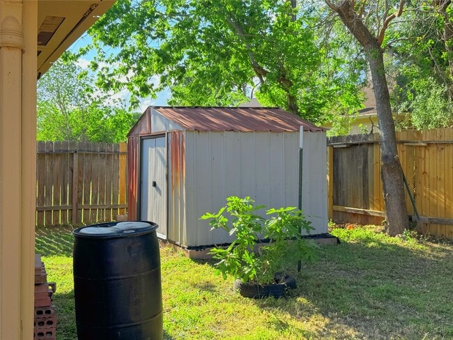 Building Photo - 22206 Goldstone Dr