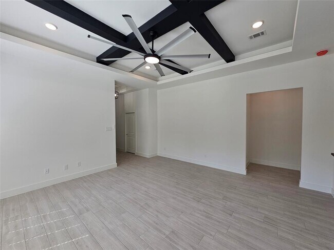 Building Photo - 25939 Lantern Ln