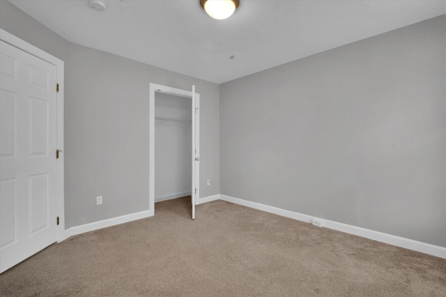 Building Photo - 7974 Vigne Ct