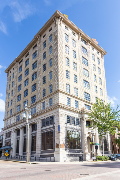 Primary Photo - The Lofts At First National