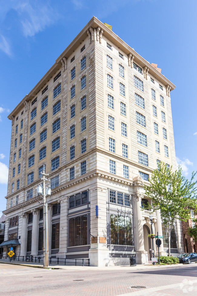 Building Photo - The Lofts At First National