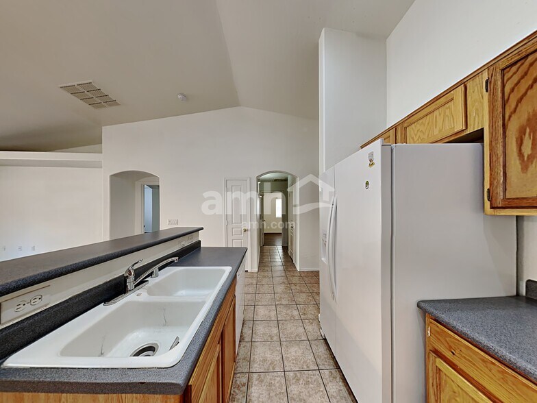 Building Photo - 11780 W Joblanca Rd