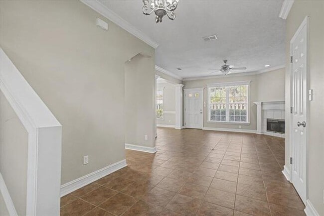 Building Photo - 2 Story Garden Killearn Home