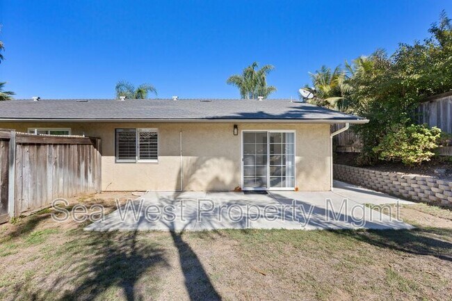 Building Photo - 889 Bracero Rd