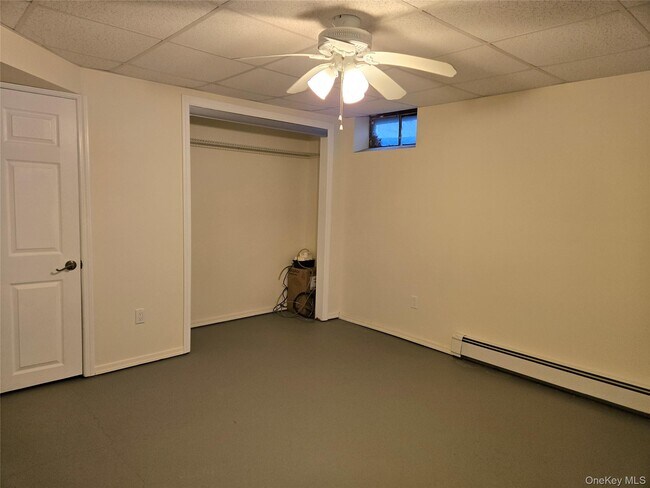 Building Photo - 2758 N Cedar Ave