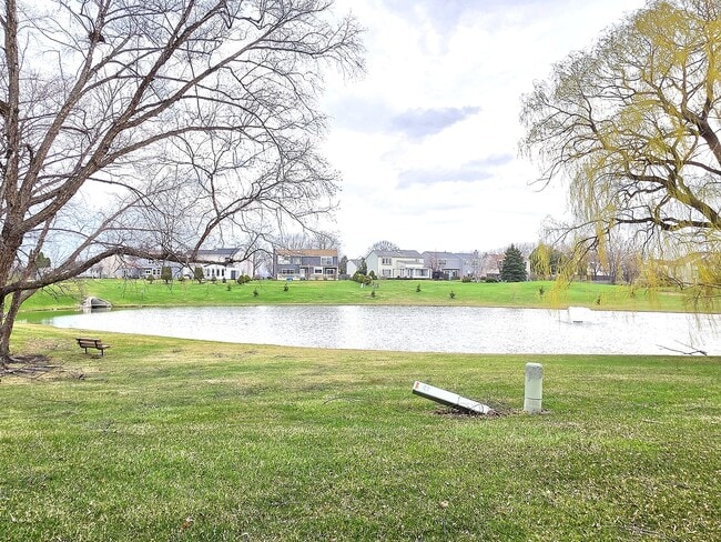 Building Photo - 1376 Longacre Ln