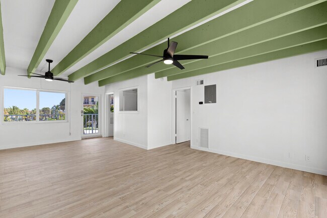 Building Photo - 3500 S Ocean Blvd