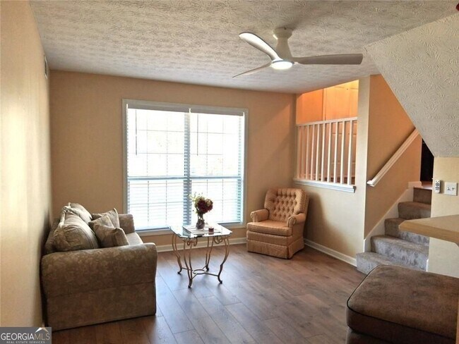Building Photo - 6543 Alford Way