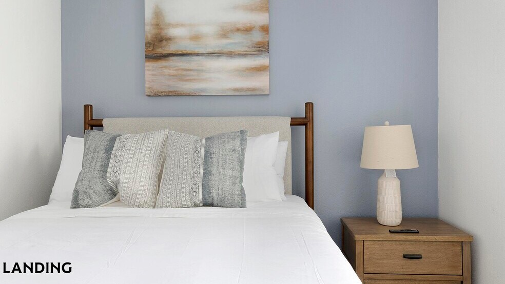 Building Photo - 1001 S Center St