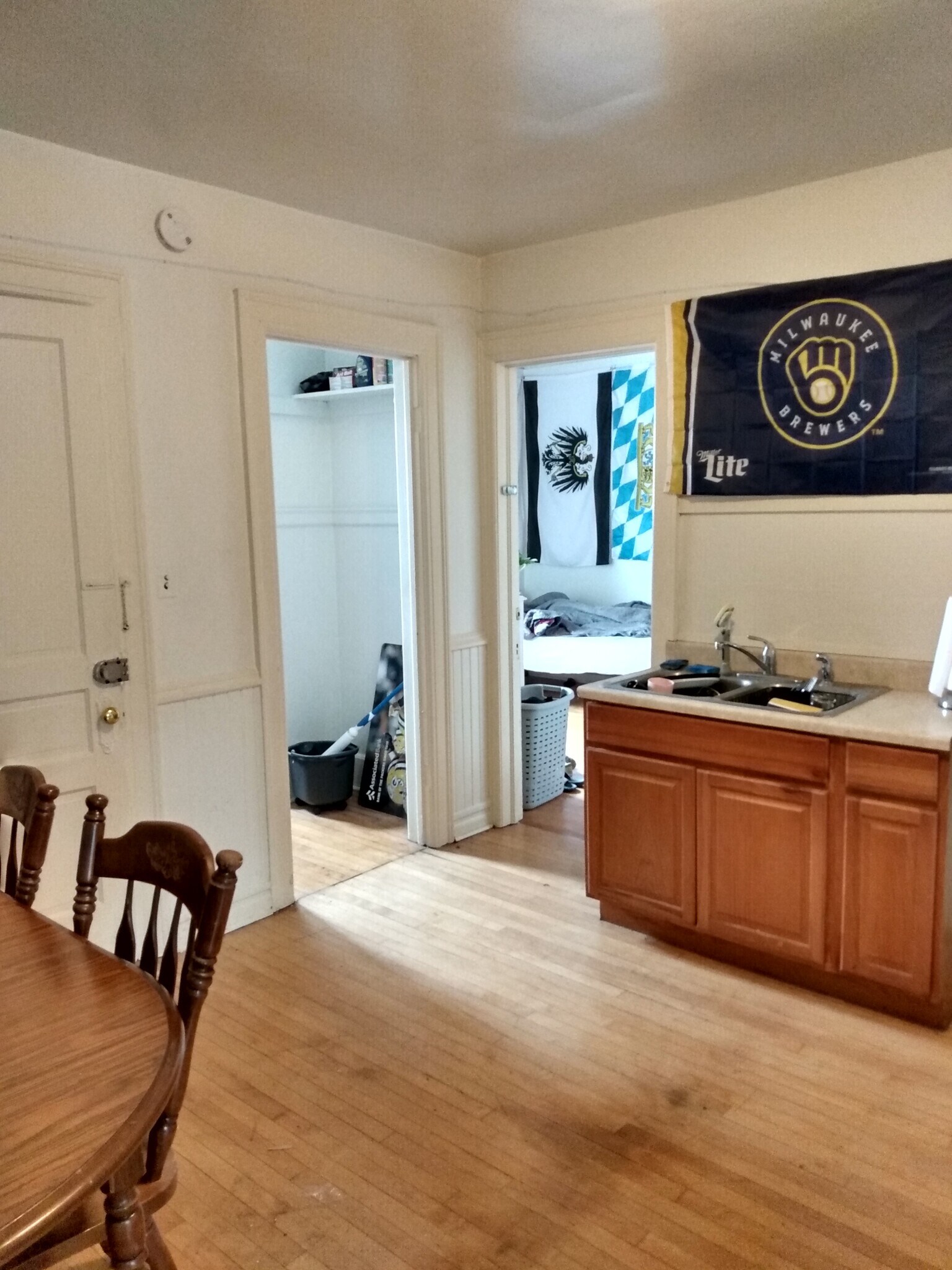 Building Photo - 2837 N Cramer St