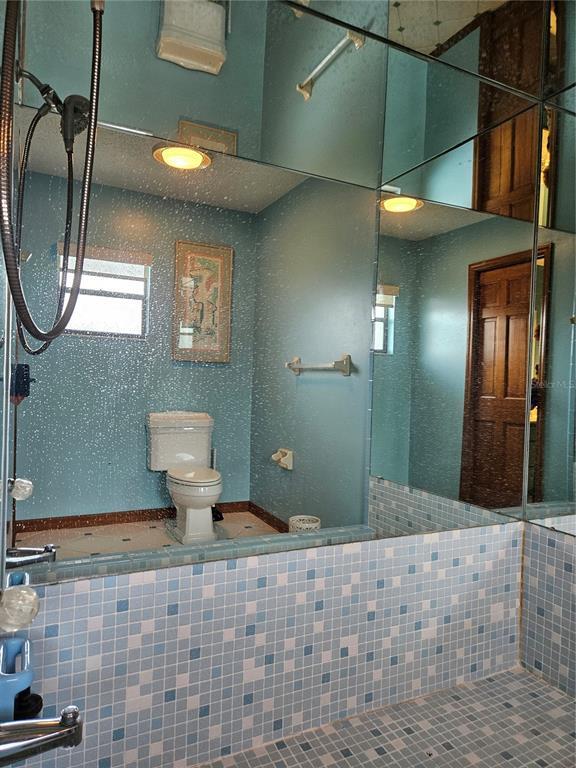 Building Photo - 2014 E View Dr