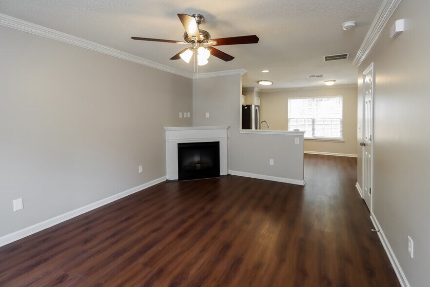 Building Photo - 120 Lossie Ln