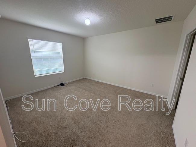 Building Photo - 32997 Kaloko Rd