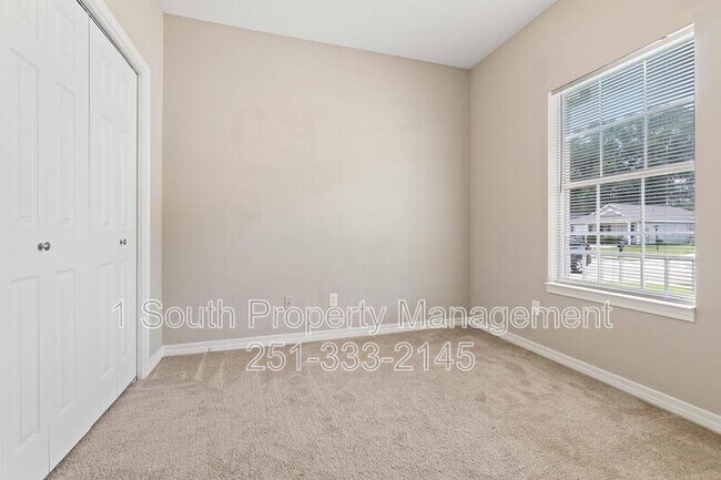 Building Photo - 2033 Post Oak Ct