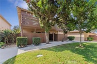 Building Photo - 440 W Orangewood Ave