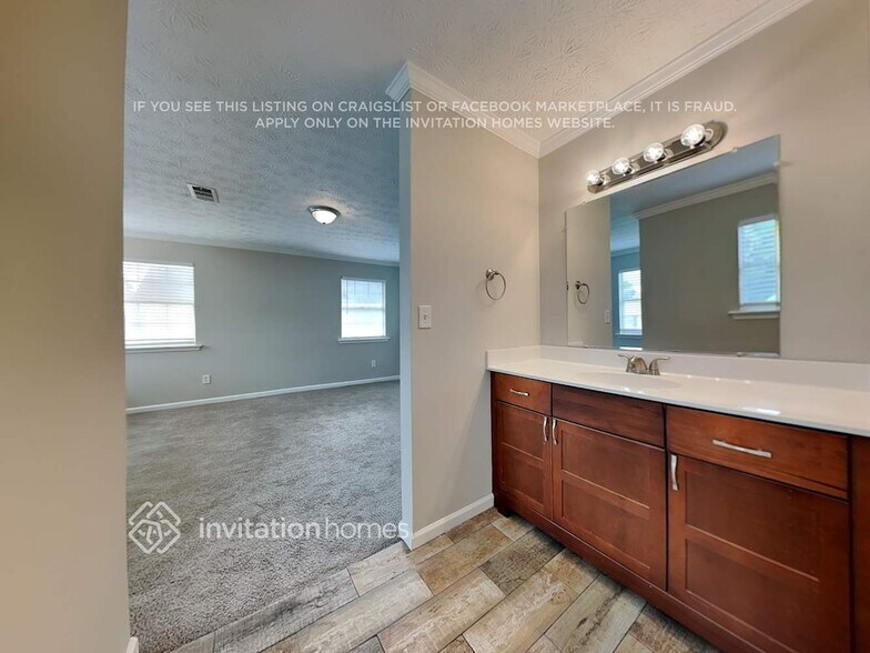 Building Photo - 4358 Bridle Path Ct