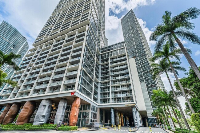 Building Photo - 475 Brickell Ave