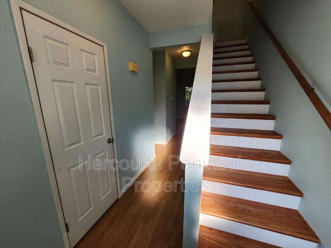 Building Photo - 13132 Lakeridge Cir NW