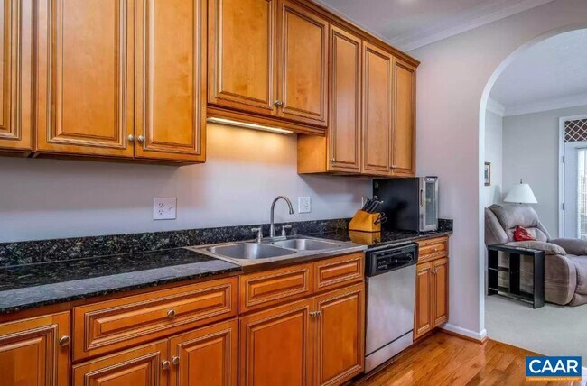 Building Photo - 3066 Crystal Spring Ln
