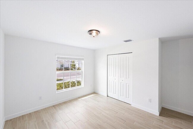 Building Photo - 6331 Windwood Wy