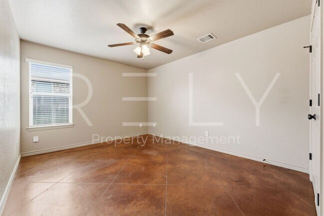 Building Photo - PM1-TEMP603 W Karey Dr