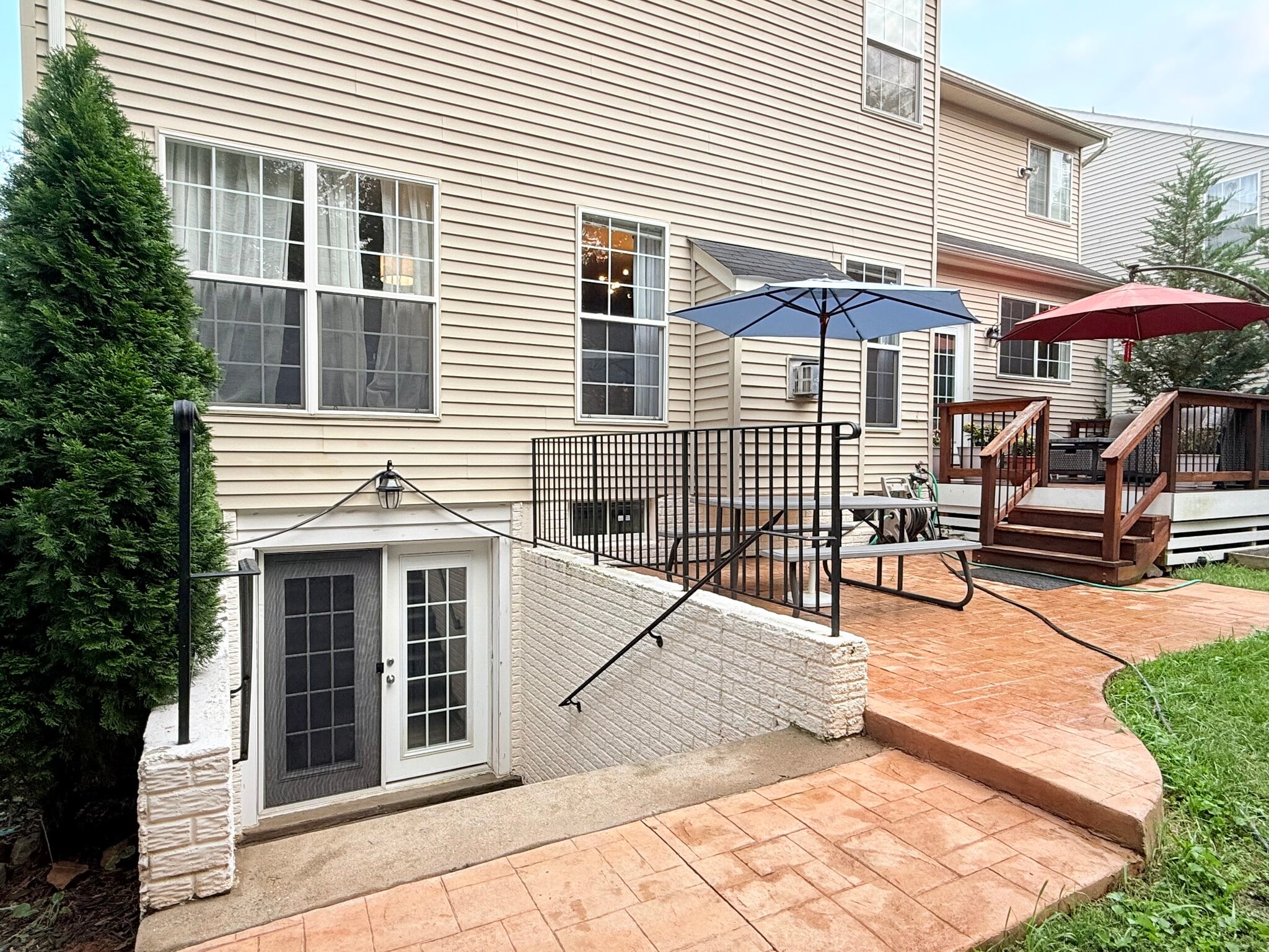 Building Photo - 12088 Maidenhair Dr