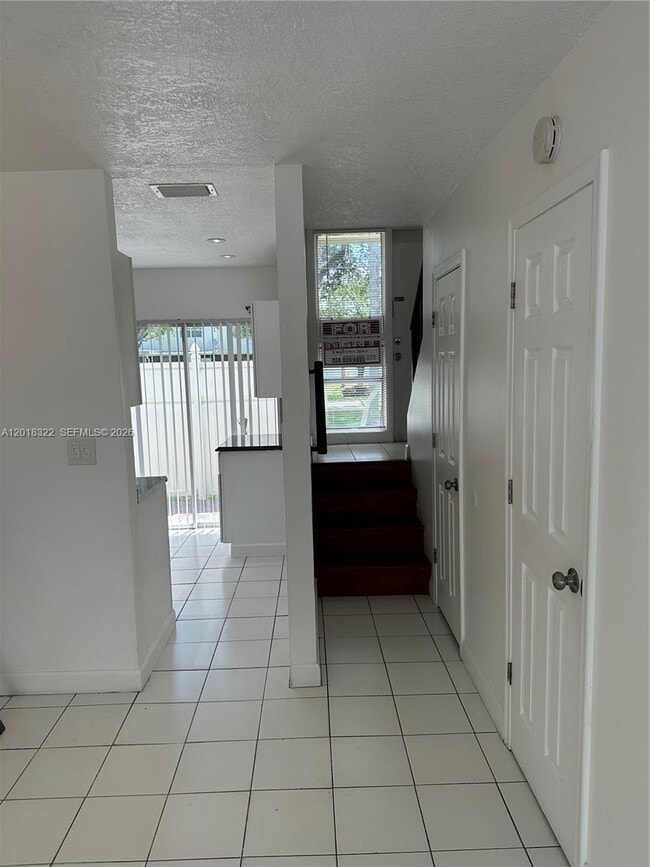 Building Photo - 3005 NW 5th Terrace