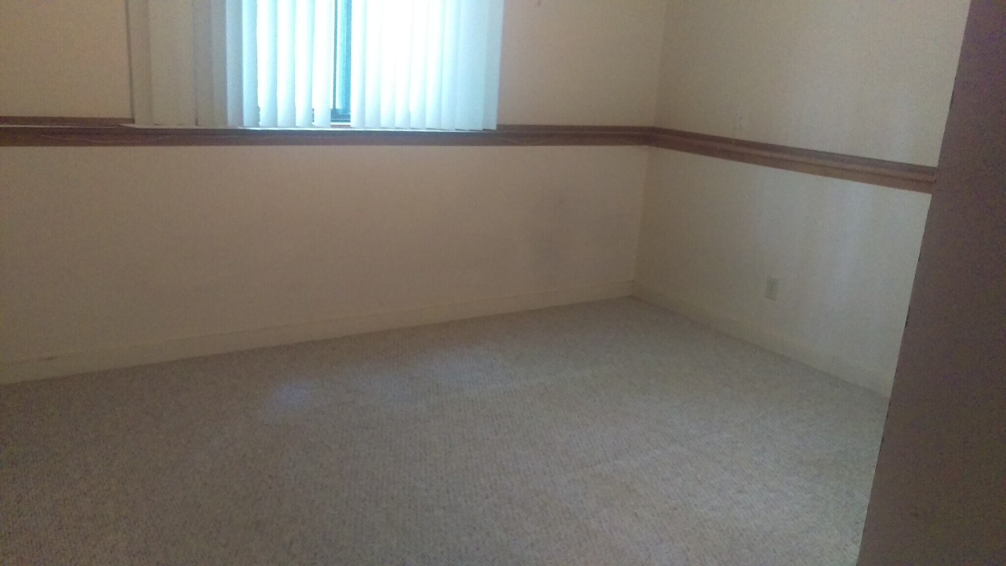 Building Photo - 924 Kellogg Ave