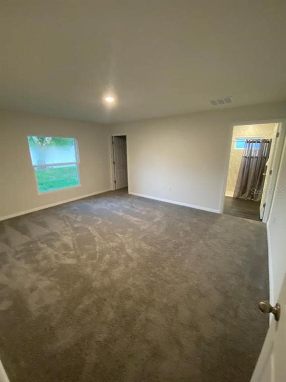 Building Photo - 945 Luna Terrace